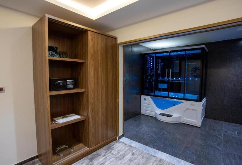 جناح مزود بجاكوزى, فندق امان احد رفيدة