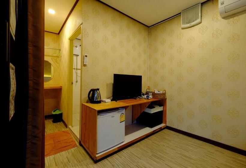 プールビュースタンダードルーム, ลอฟท์แอทสีมา สาขา2