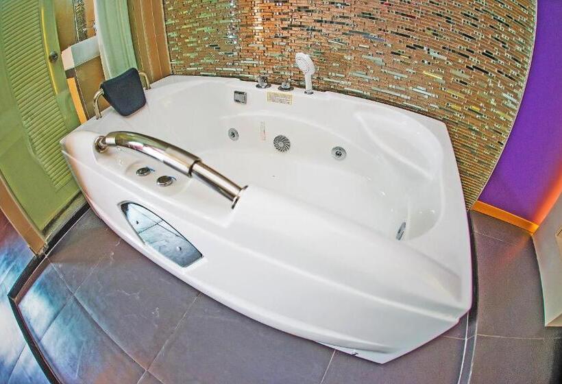 キングサイズベッドのスタンダードルーム, ลอฟท์แอทสีมา สาขา2