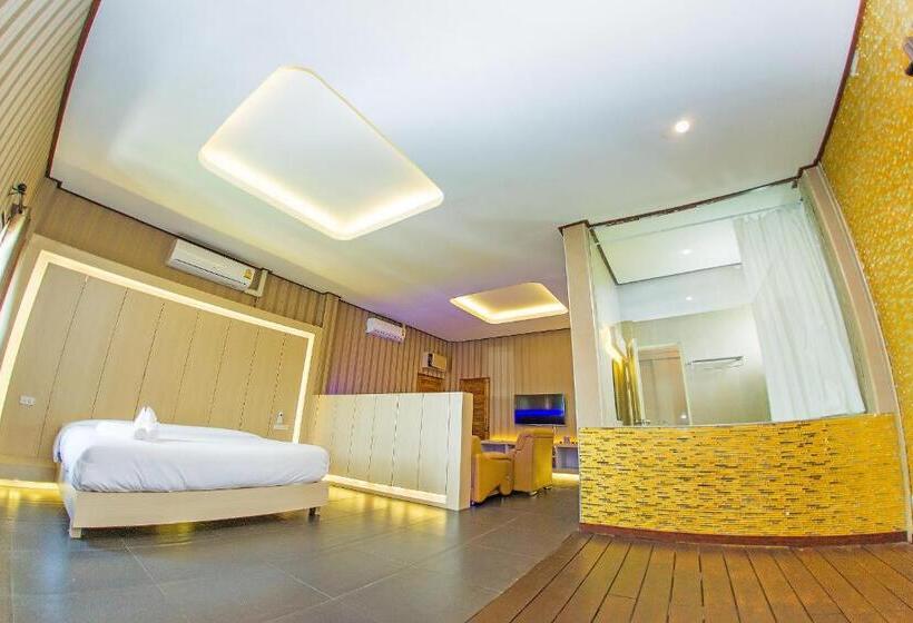 キングサイズベッドのスタンダードルーム, ลอฟท์แอทสีมา สาขา2