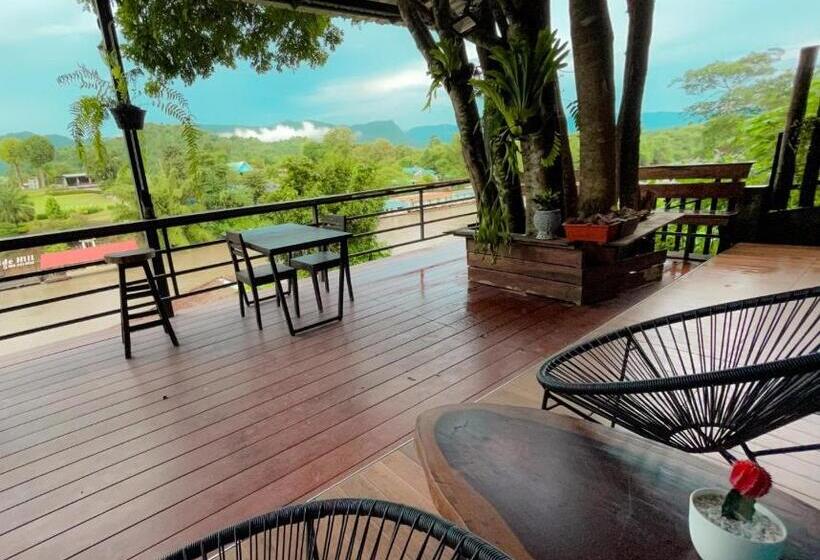 Deluxe room with river view, Rimwang The River Life