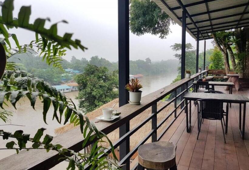 キングサイズベッドのデラックスルーム, Rimwang The River Life