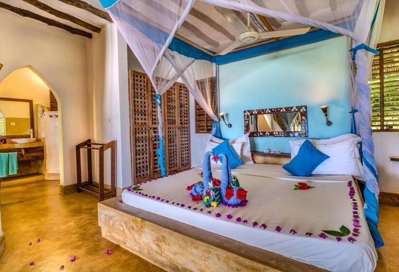 بنجلو قياسى مطلّ علي الحديقة, Sevi Boutique