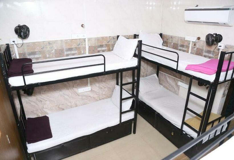 تختخواب در اتاق مشترک, Super Sleepwell Male Female Hostel
