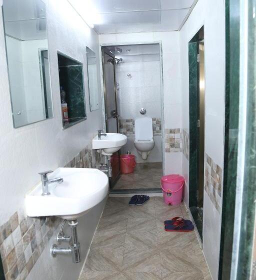 تختخواب در اتاق مشترک, Super Sleepwell Male Female Hostel