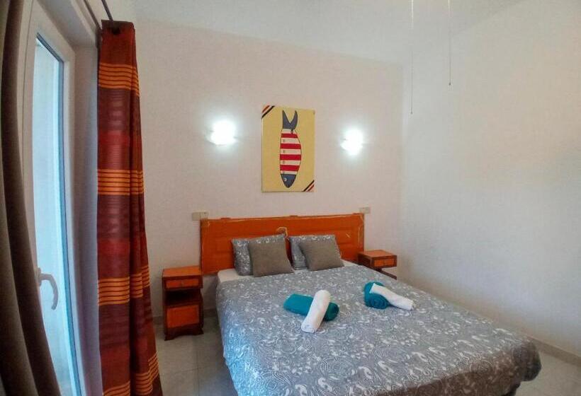 اتاق استاندارد با تراس, The Central Guesthouse