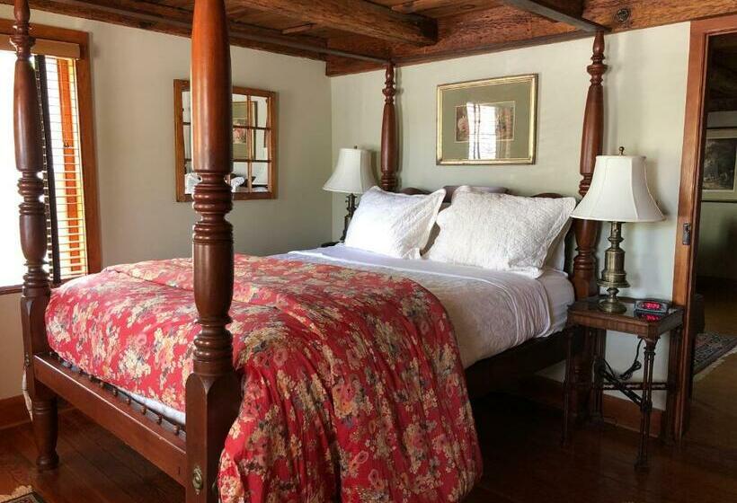 디럭스 룸, The 1708 House