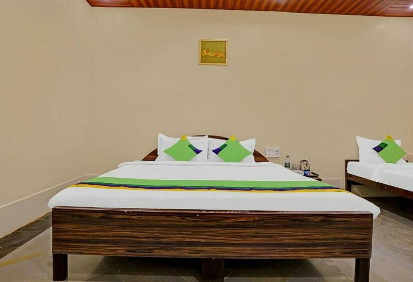 디럭스 룸, Treebo Cecil Resort, 600 Mtrs From Matheran Railway Station