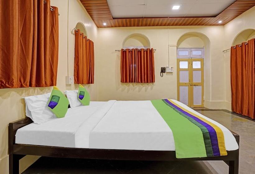 디럭스 룸, Treebo Cecil Resort, 600 Mtrs From Matheran Railway Station