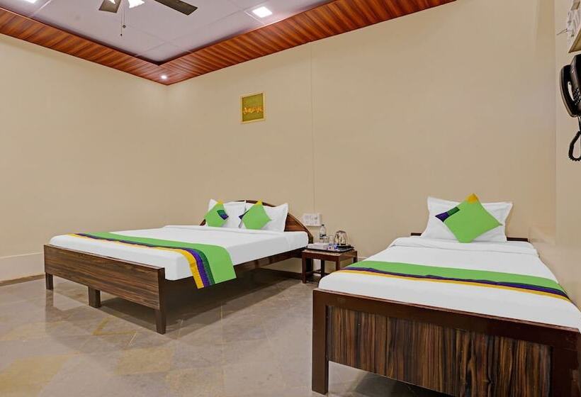 디럭스 룸, Treebo Cecil Resort, 600 Mtrs From Matheran Railway Station