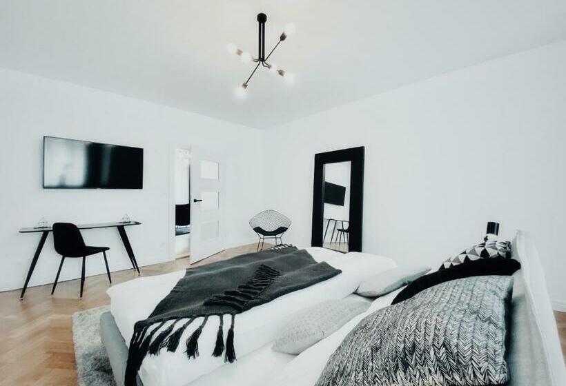 Deluxe Suite King Bed, Pension Mono   Adults Only