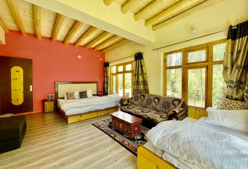 Superior-perhehuone, Hidden Leaf Homestay