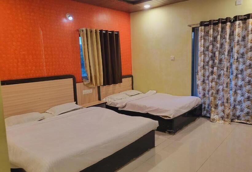 Family Room, Dhanashree Residency