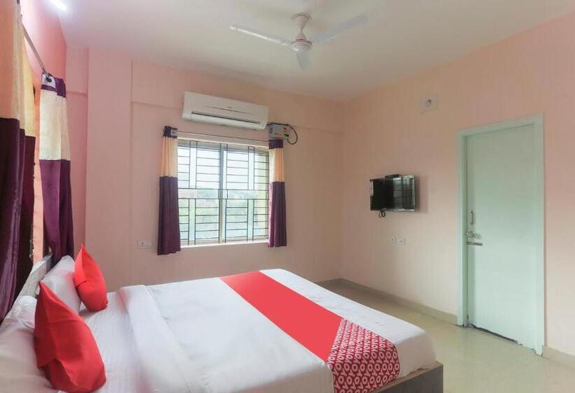 Classic Kolmen Hengen Huone, O Avigna Residency