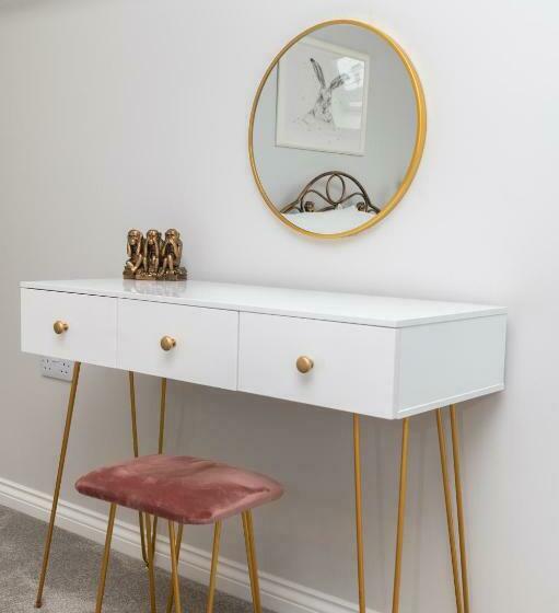 منزل غرفة نوم واحدة, Netherdale House & The Coach House