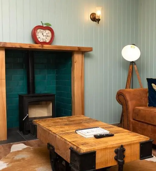 1ベッドルームハウス, Netherdale House & The Coach House
