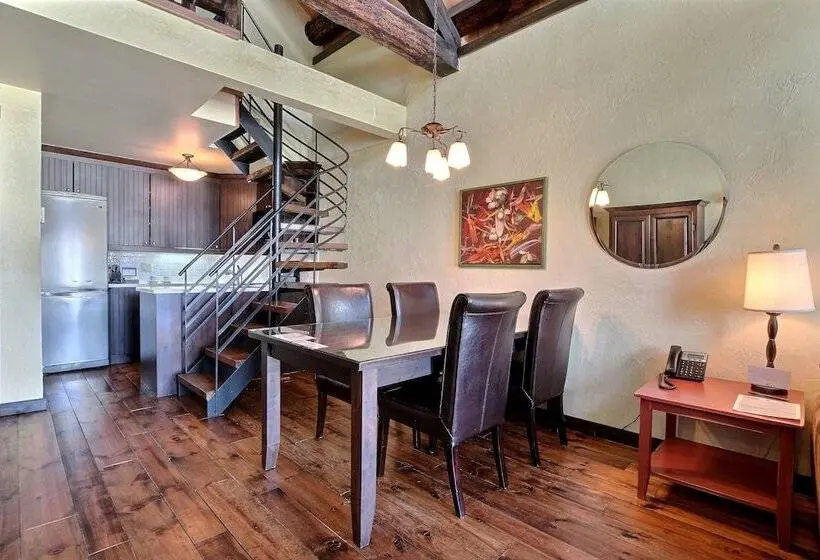 プレジデントスイートルーム, Les Condos Du Lac Taureau Rooms & Condos