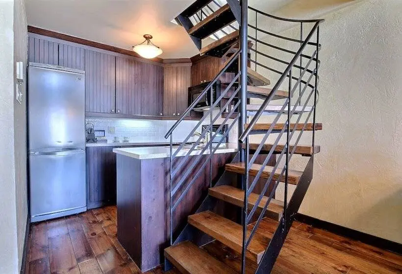 プレジデントスイートルーム, Les Condos Du Lac Taureau Rooms & Condos