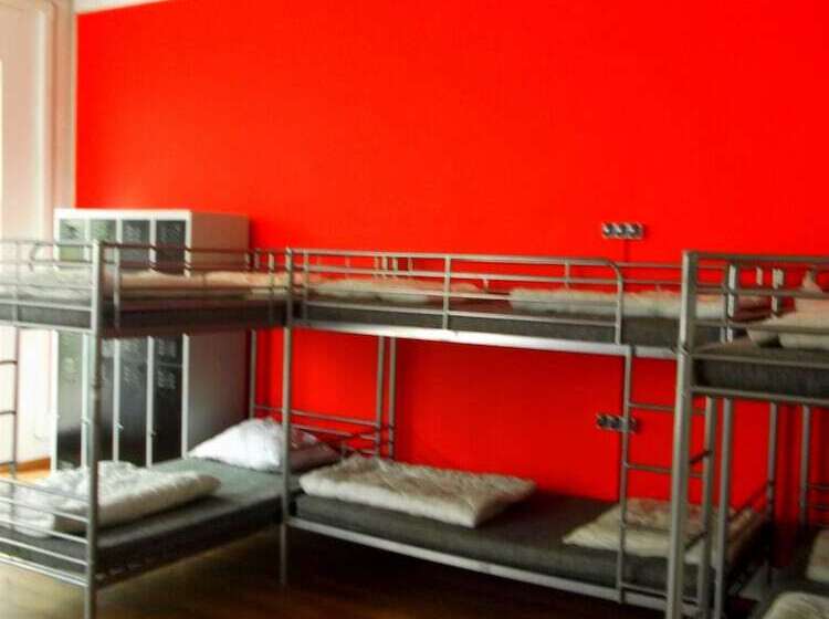 سرير فى غرفة مشتركه, Art Hostel Poznań