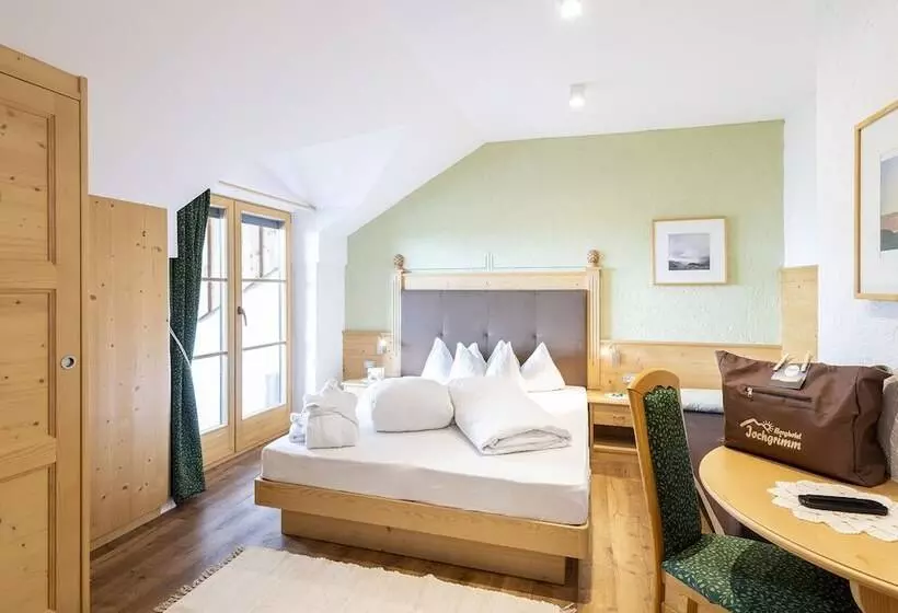 マウンテンビュースタンダードルーム, Berghotel Jochgrimm   Your Dolomites Home