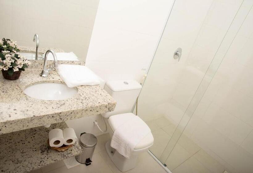 高级三人间, Araguaia