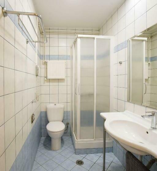 Номер Стандарт, ατηινα