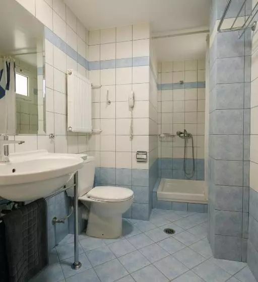 Standard Yhden Hengen Huone, ατηινα