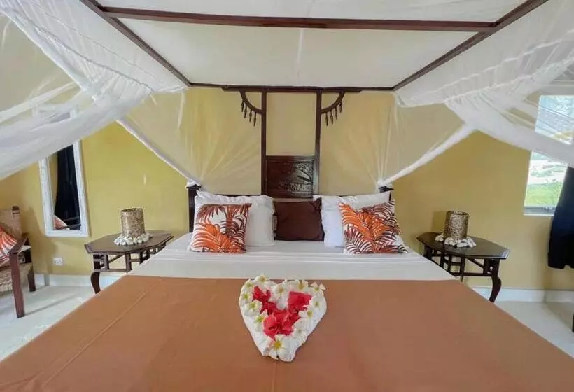 اتاق استاندارد با بالکن, Barracuda Inn Resort