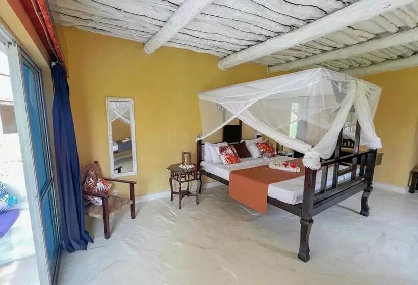 اتاق استاندارد با بالکن, Barracuda Inn Resort