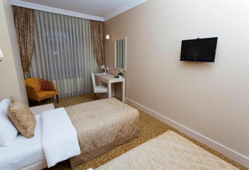 スタンダードルーム, Classes Airport