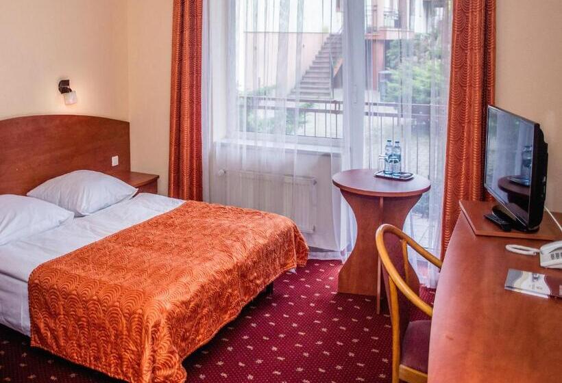 חדר סטנדרט יחיד, Delicjusz