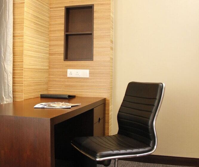 חדר סופריור, Grandis