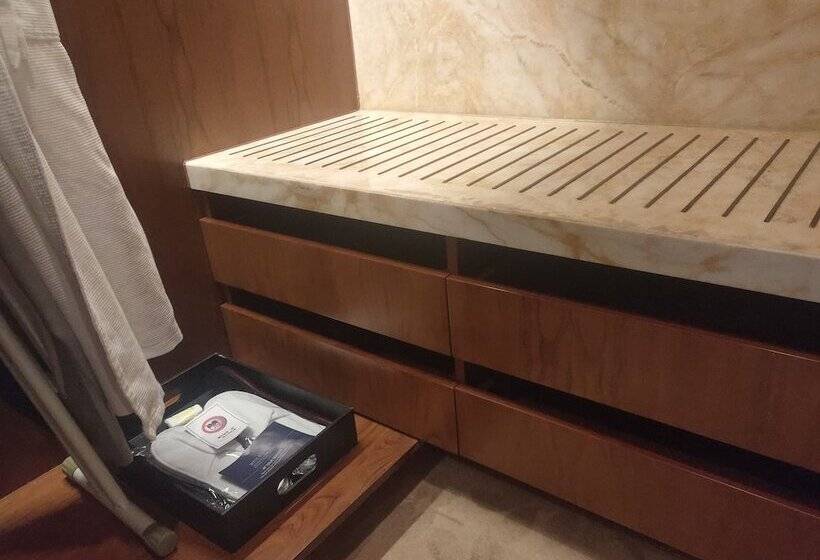 חדר דלוקס עם מרפסת, Hilton Tianjin Eco City