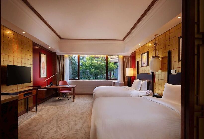 חדר אקזקיוטיב, Hilton Tianjin Eco City