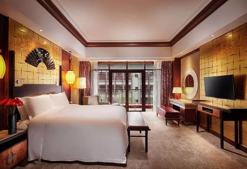 سوییت لوکس, Hilton Tianjin Eco City