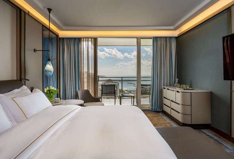 מיטת קינג בסוויטה, Hilton Tianjin Eco City