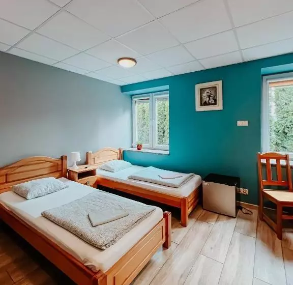 اتاق استاندارد چهار تخته, Hostel Filip