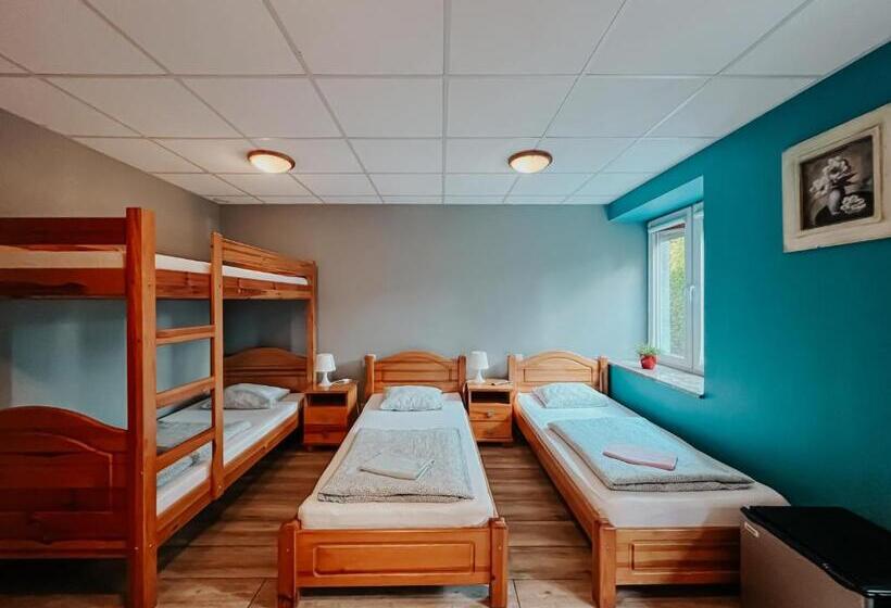اتاق استاندارد چهار تخته, Hostel Filip