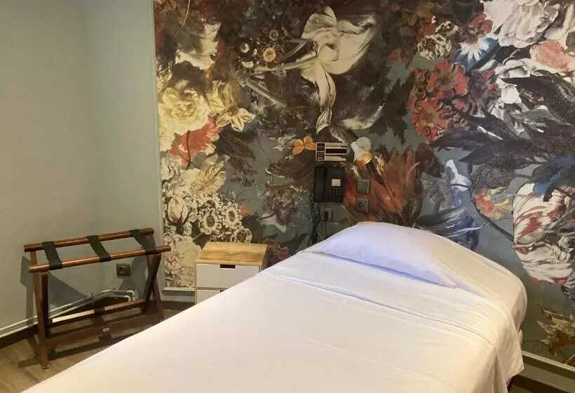 スタンダードルーム, Hôtel Du Commerce