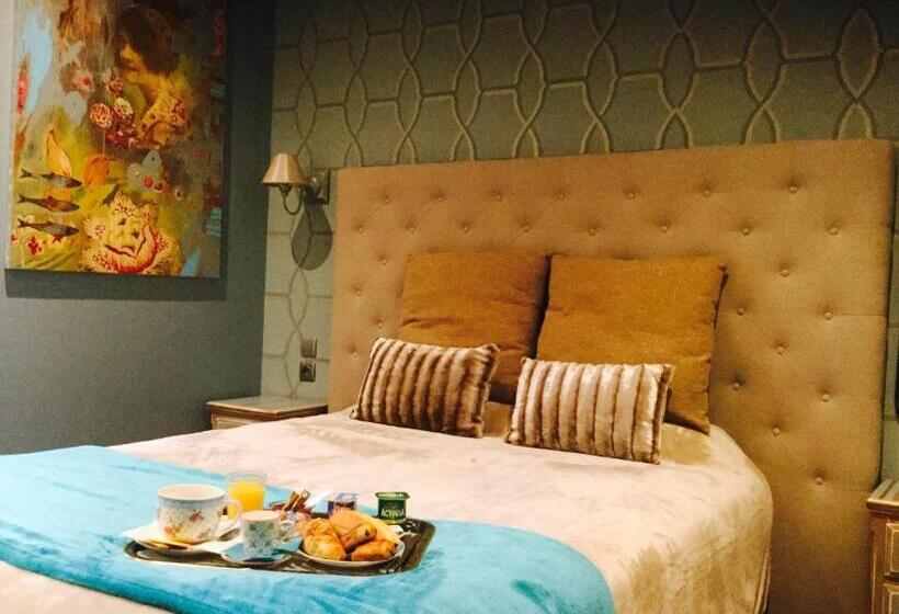 غرفة كلوب, Hôtel Du Commerce