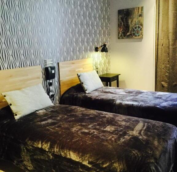 غرفة كلوب, Hôtel Du Commerce