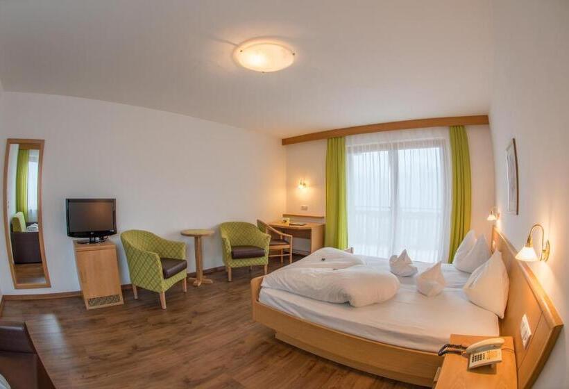 디럭스 룸, Meinhardt