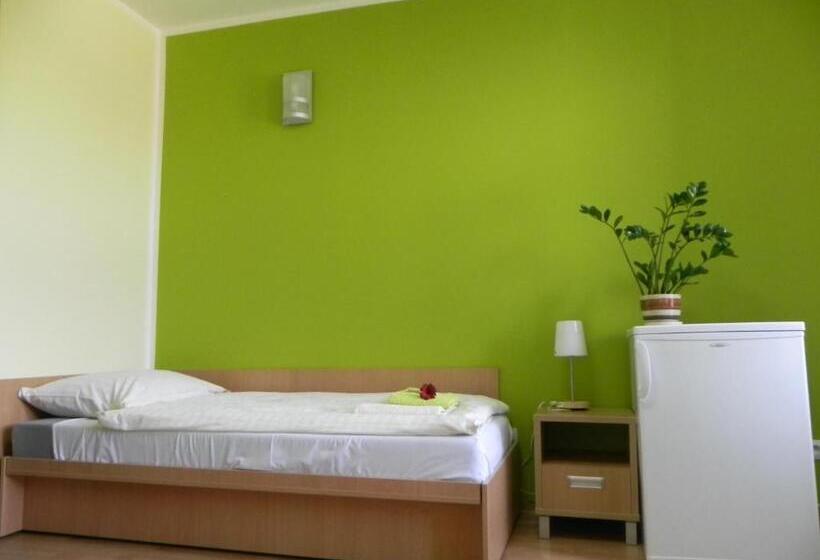 اتاق استاندارد, Ośrodek Innowacja