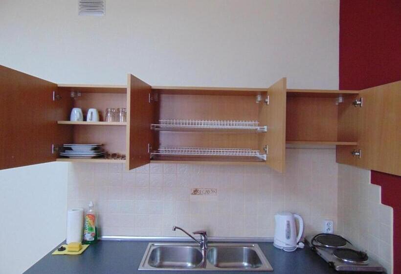 استودیوی استاندارد, Ośrodek Innowacja