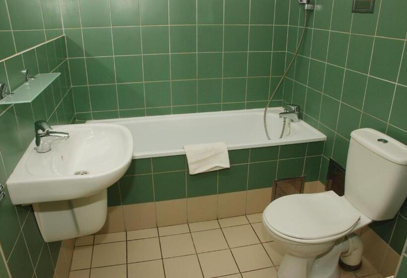 استودیوی استاندارد, Ośrodek Innowacja