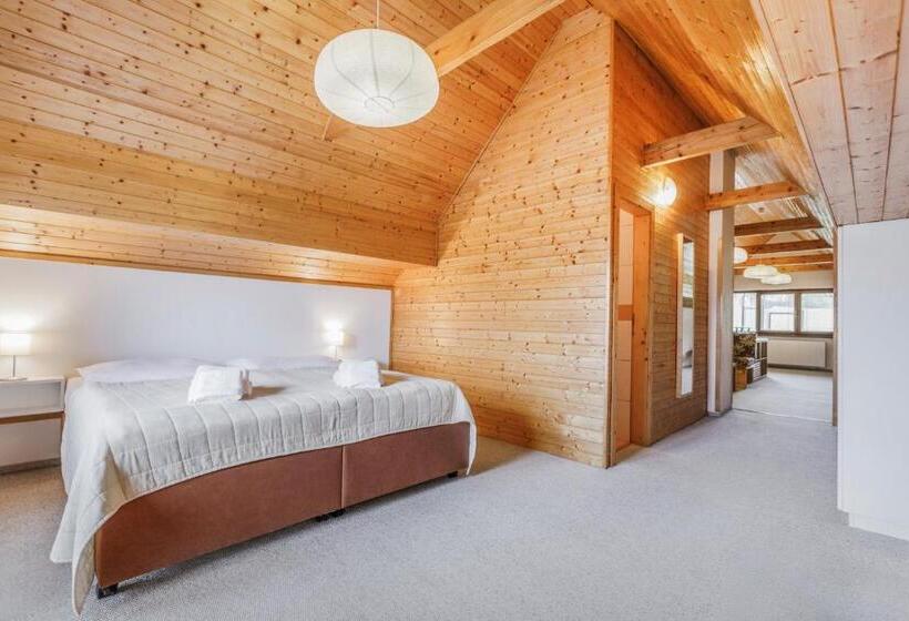 1 Szobás Apartman, Rusava