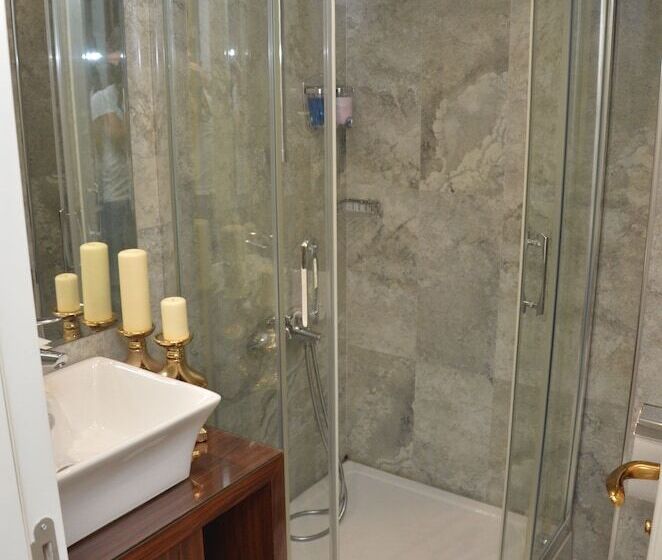 اتاق استاندارد, Sahra Airport