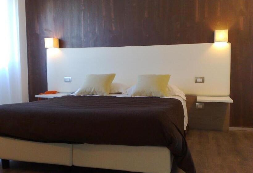 غرفة قياسية, Toscana