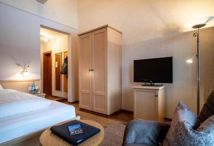 单人基本间, Der Wiesenhof