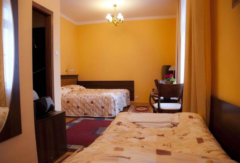 اتاق استاندارد سه نفره, Zespół Dolina Białego   Willa Pan Tadeusz